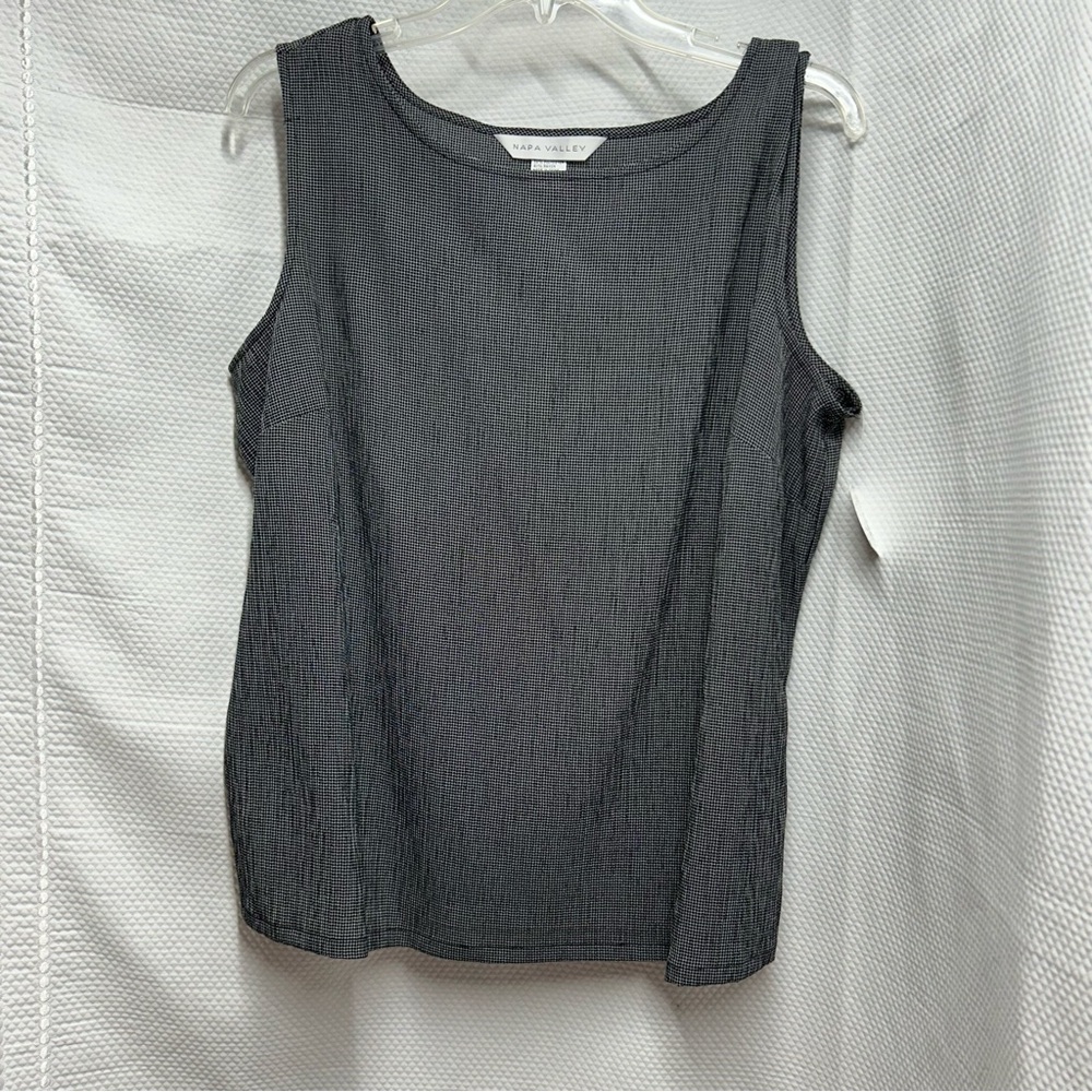Napa Valley Black and White‎ Fitted Sleeveless Tank Top